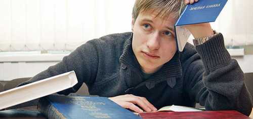 Могут ли они быть приняты на работу в течение учебного года?